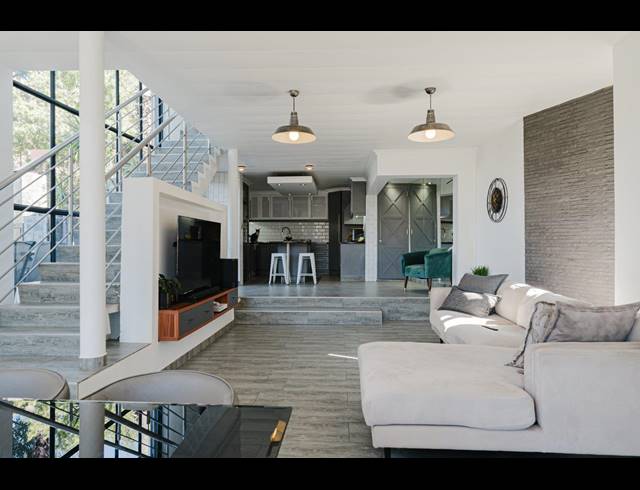 2 BEDROOM TOWNHOUSE FOR SALE IN BASSONIA